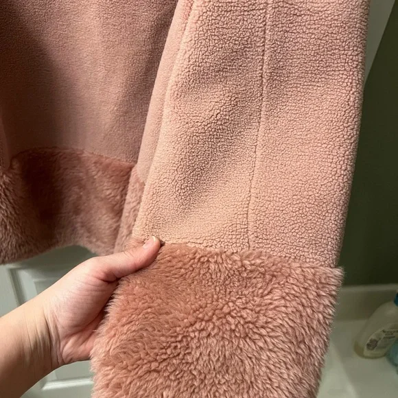 Koolaburra by UGG Blush Teddy Jacket with Hood - Picture 7 of 7